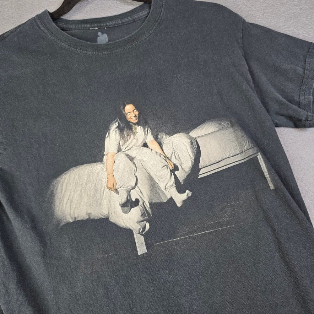 Billie Eilish World Tour 2019 Women Small Black Excellent Graphic Concert Tee